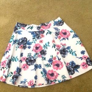 Pull on floral skirt